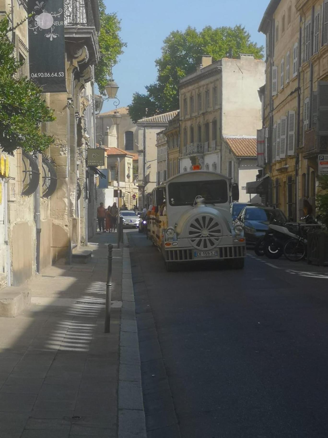 Escale Citadine Au Centre D'Avignon, Climatisation, Appartement De Charme, Spacieux Et Lumineux Exteriör bild